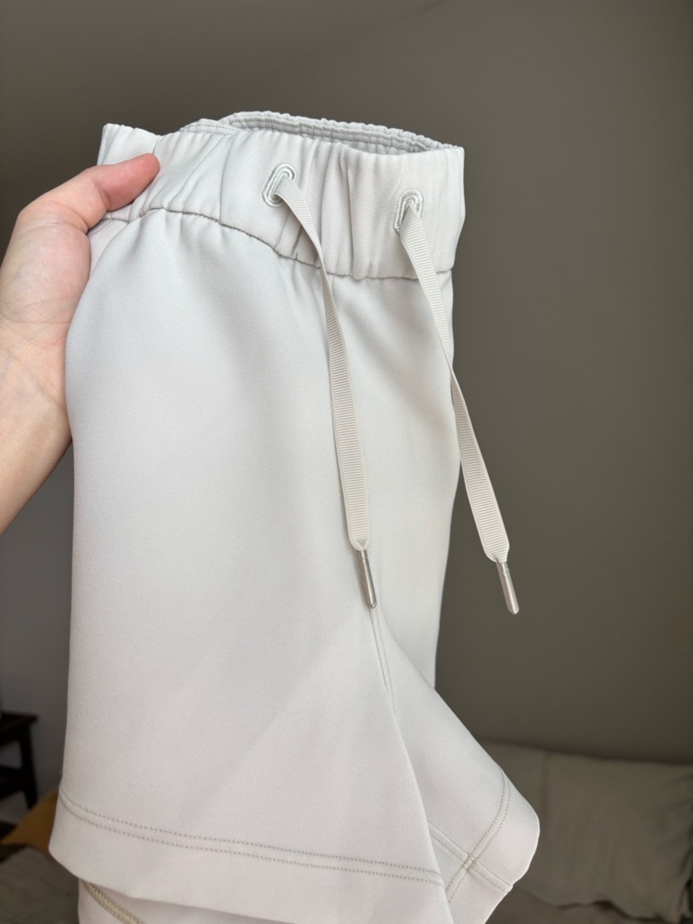 Lululemon shorts - Picture 5 of 7